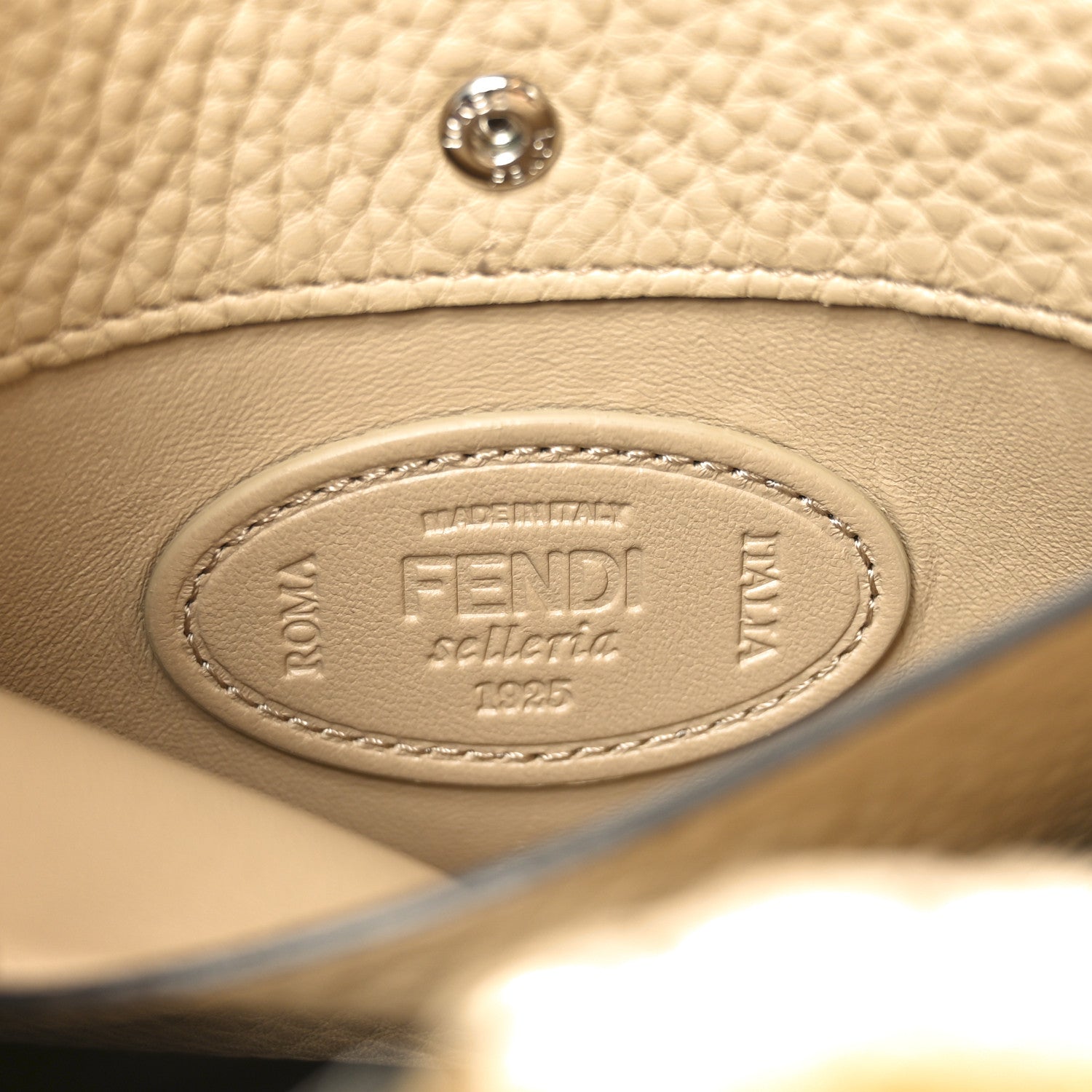 Fendi Cuoio Romano Selleria Raffia Bi-Color Woven Medium Peekaboo X-Lite Sunflower Paglia 6 of 8