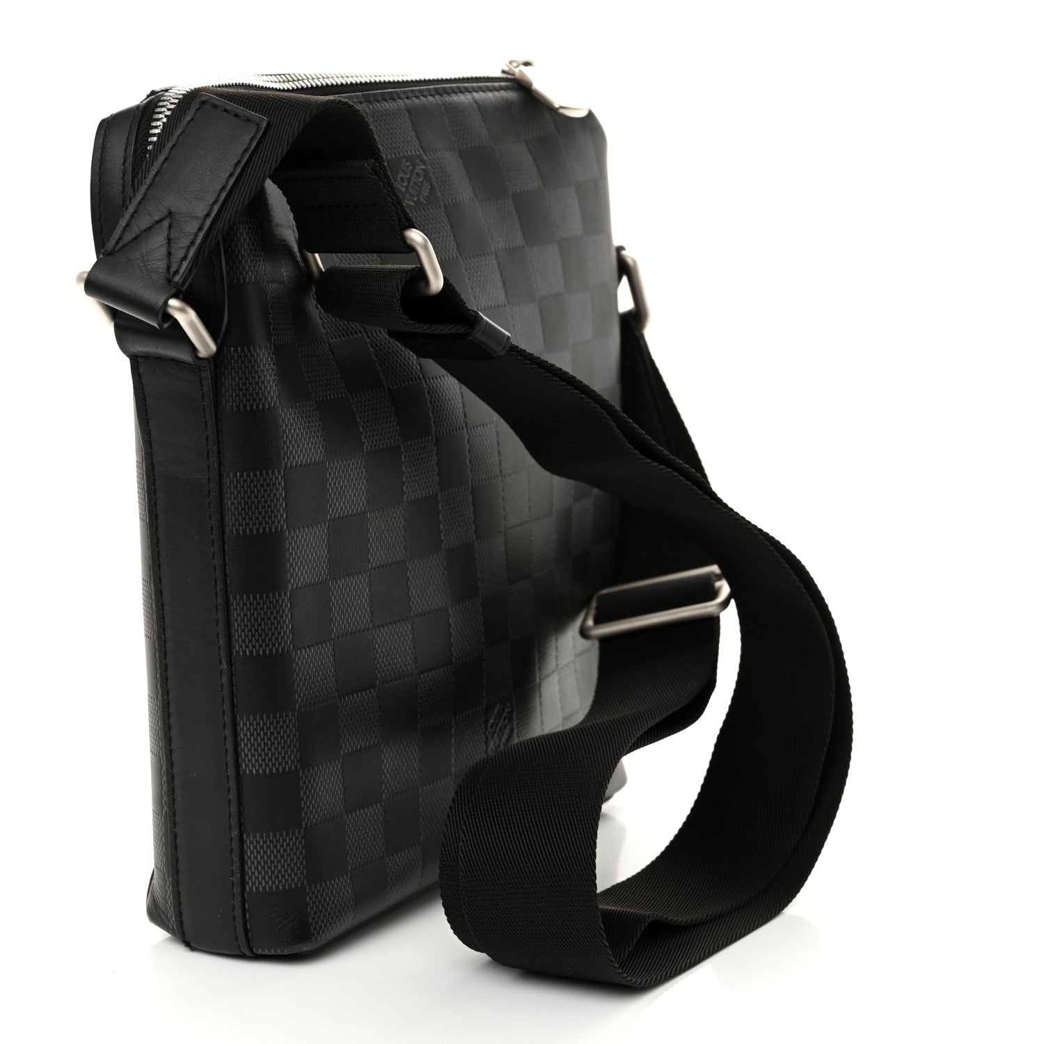 Louis Vuitton Damier Infini Discovery Messenger BB Onyx 3 of 11