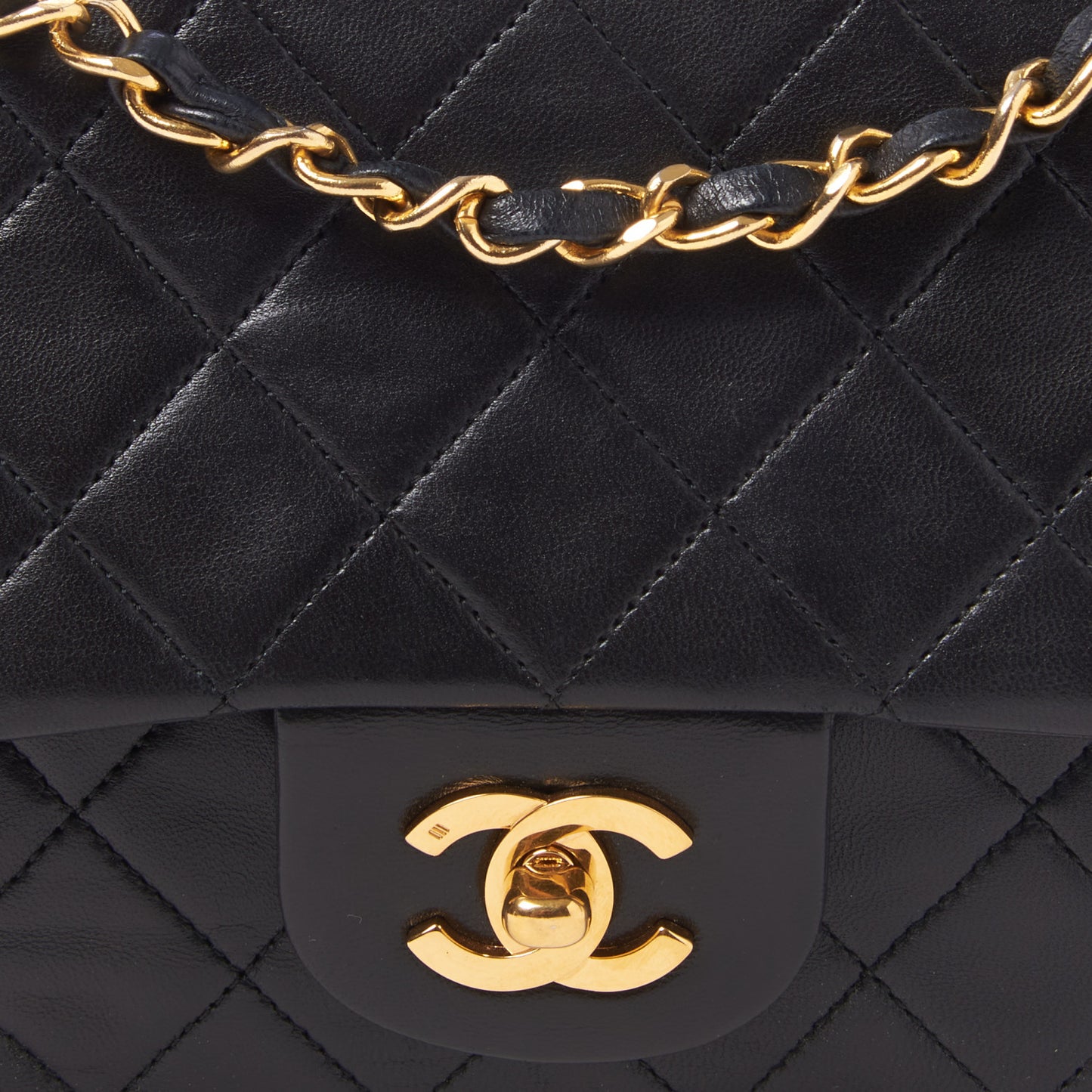 Lambskin Quilted Medium Double Flap Black