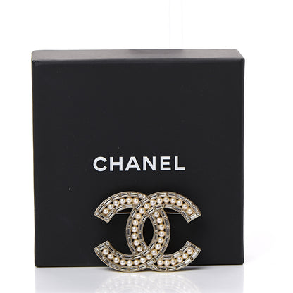 Chanel Pearl CC Brooch Gold 4 of 4