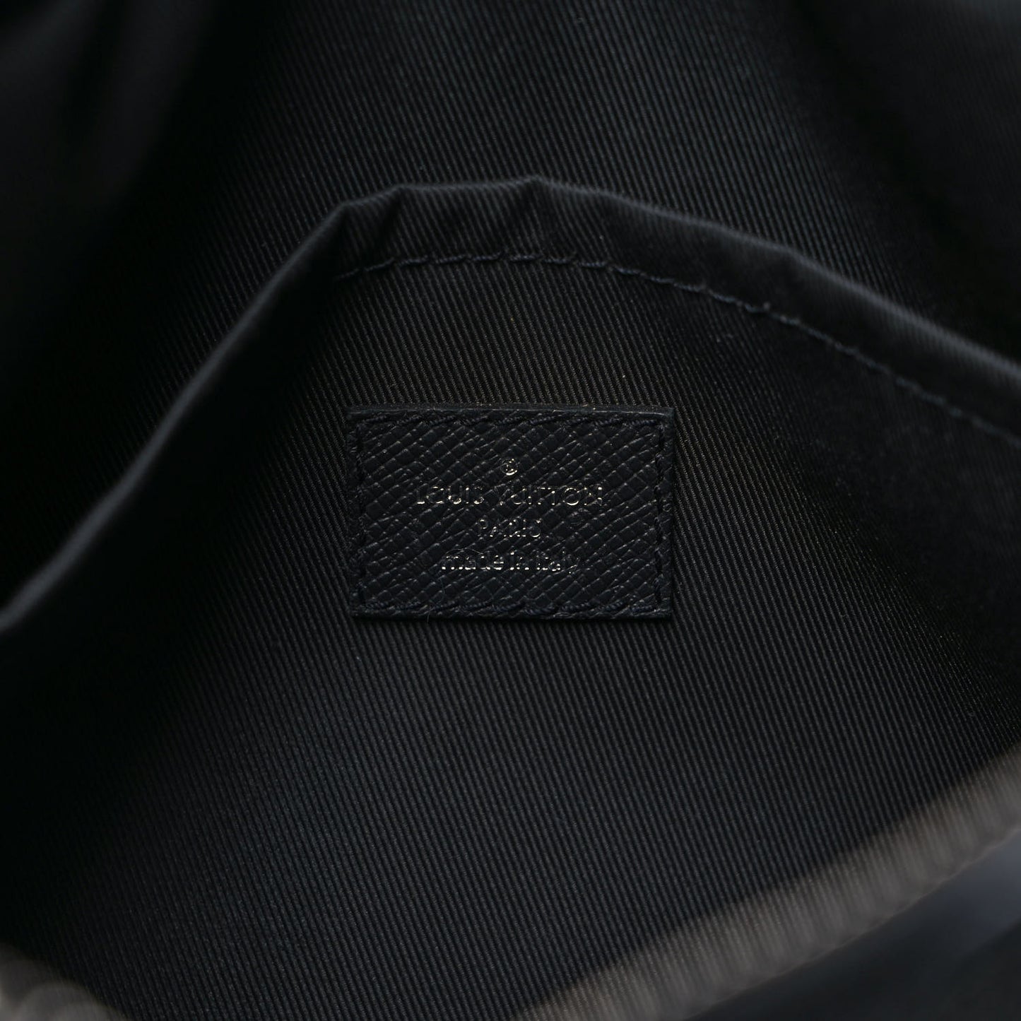 Taiga Monogram Eclipse Outdoor Messenger Black