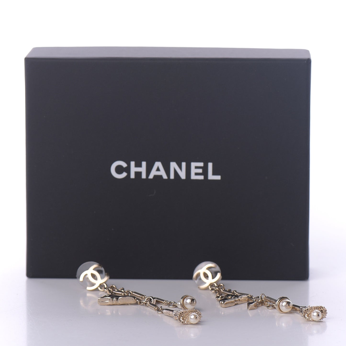 Pearl CC Drop Earrings Silver