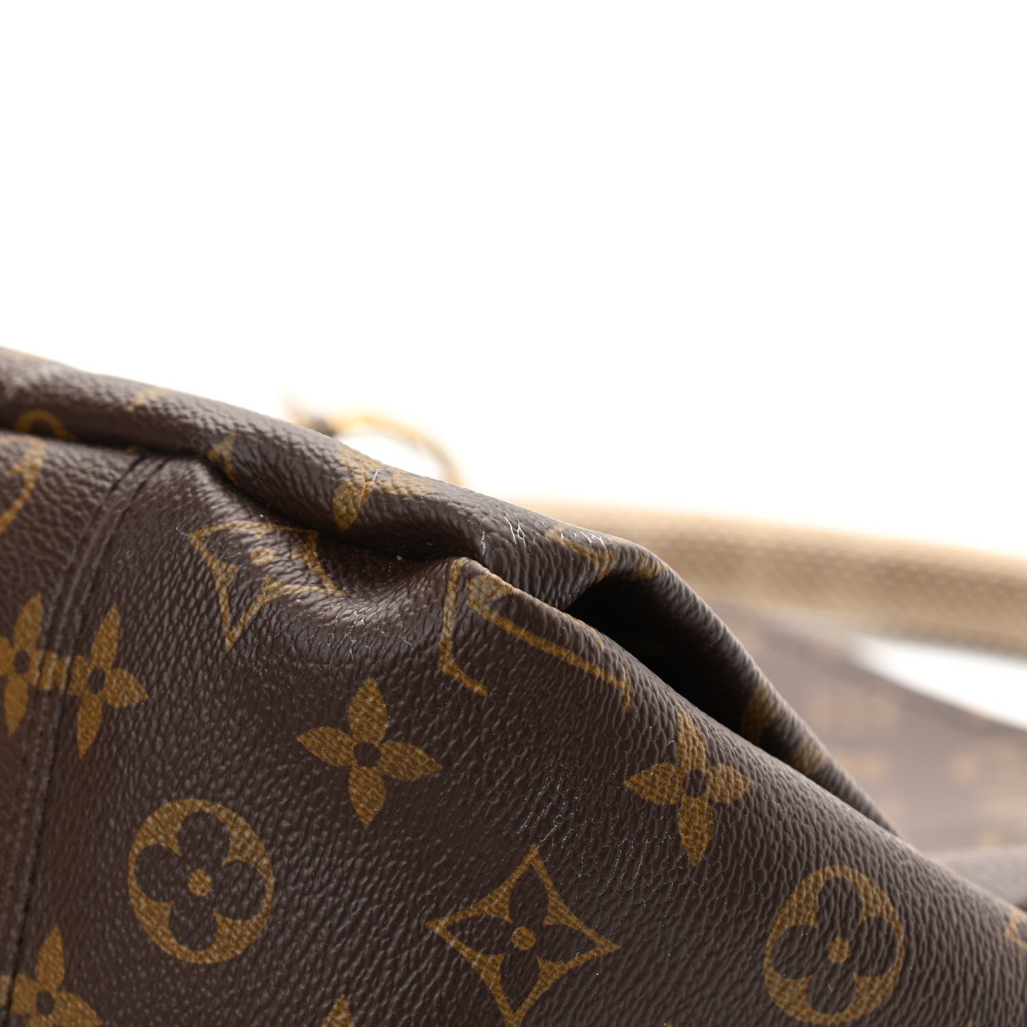 Louis Vuitton Ayers Monogram Artsy MM 11 of 17