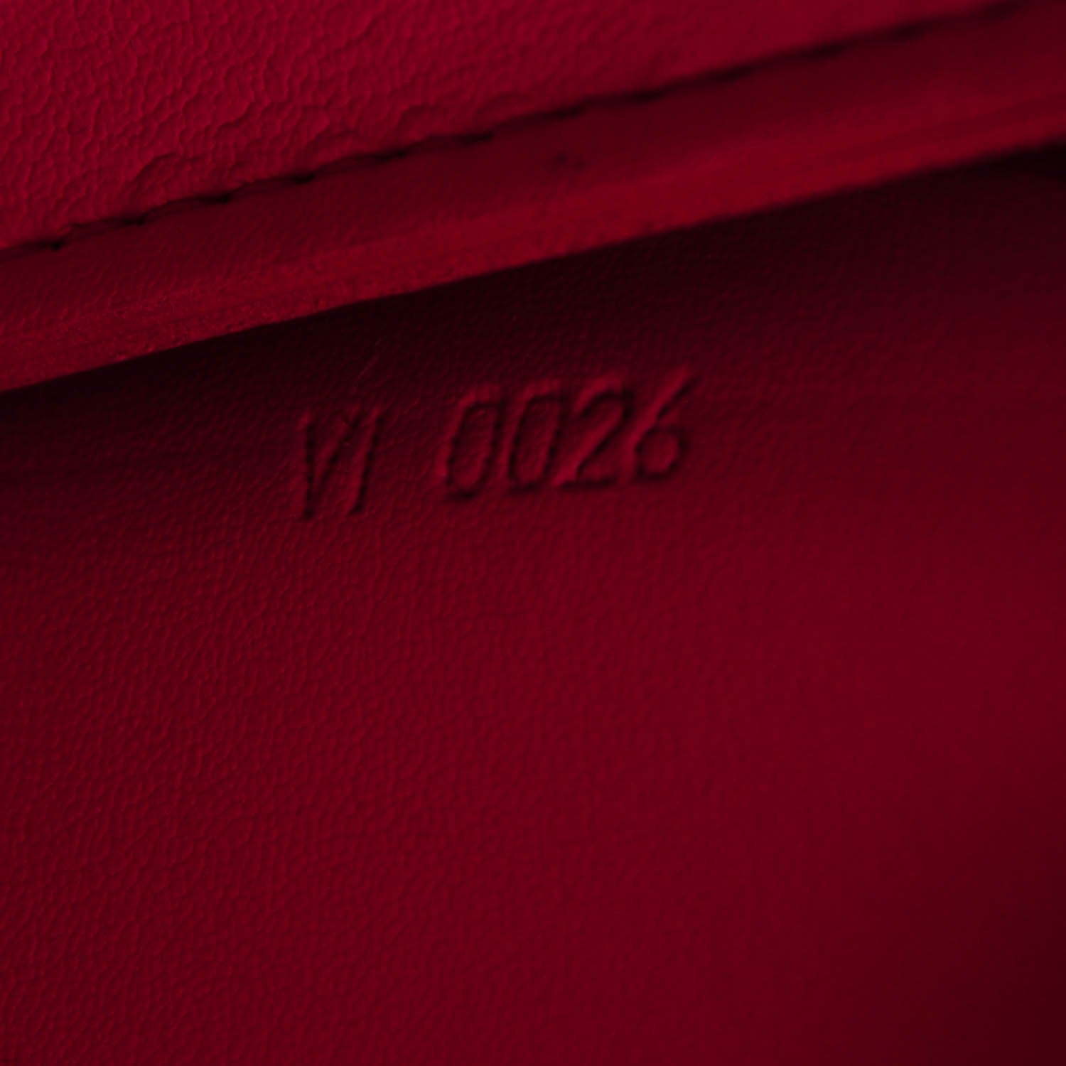 Louis Vuitton Vernis Lexington Pochette Framboise 14 of 14
