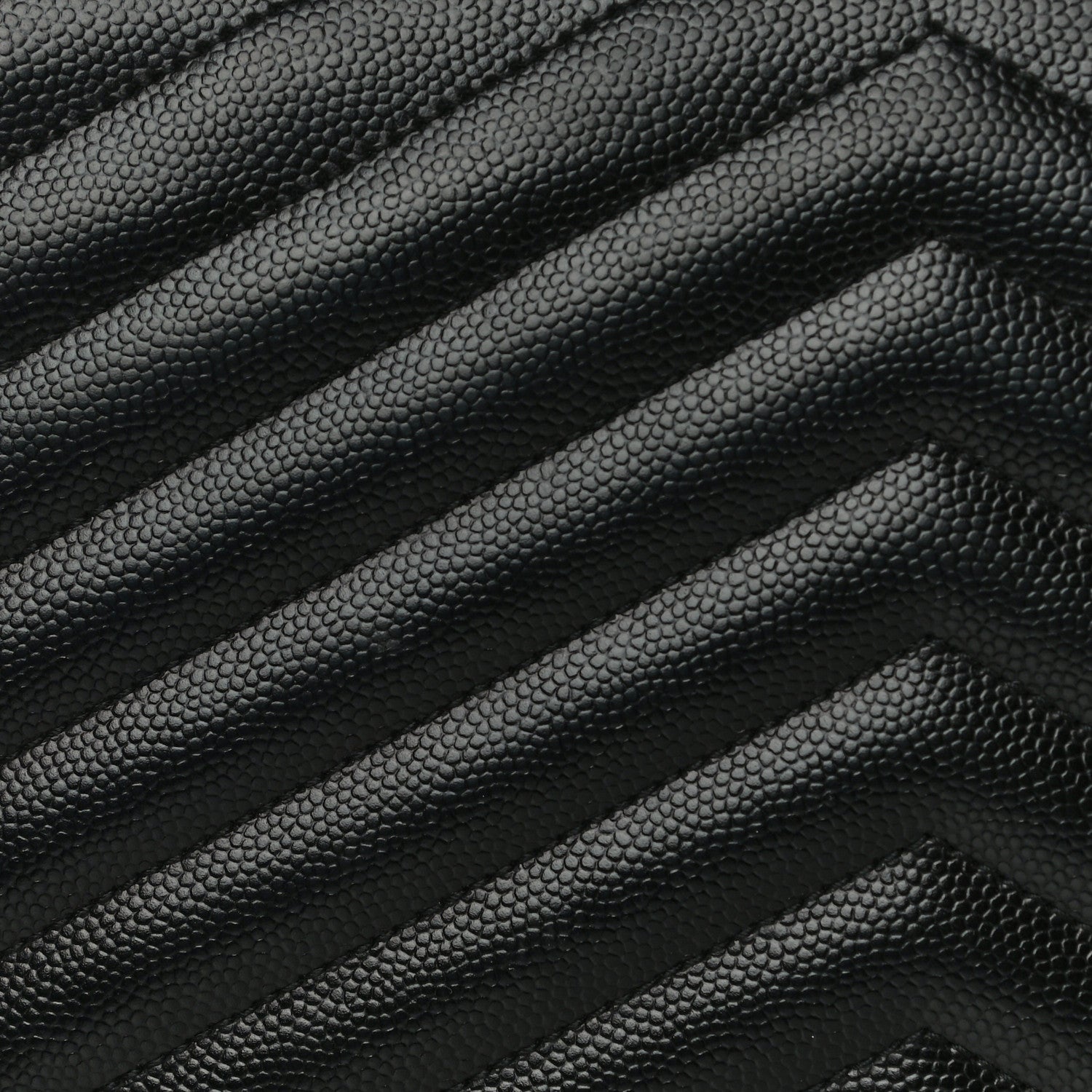 Saint Laurent Grain De Poudre Matelasse Chevron Monogram Chain Wallet Black 16 of 17