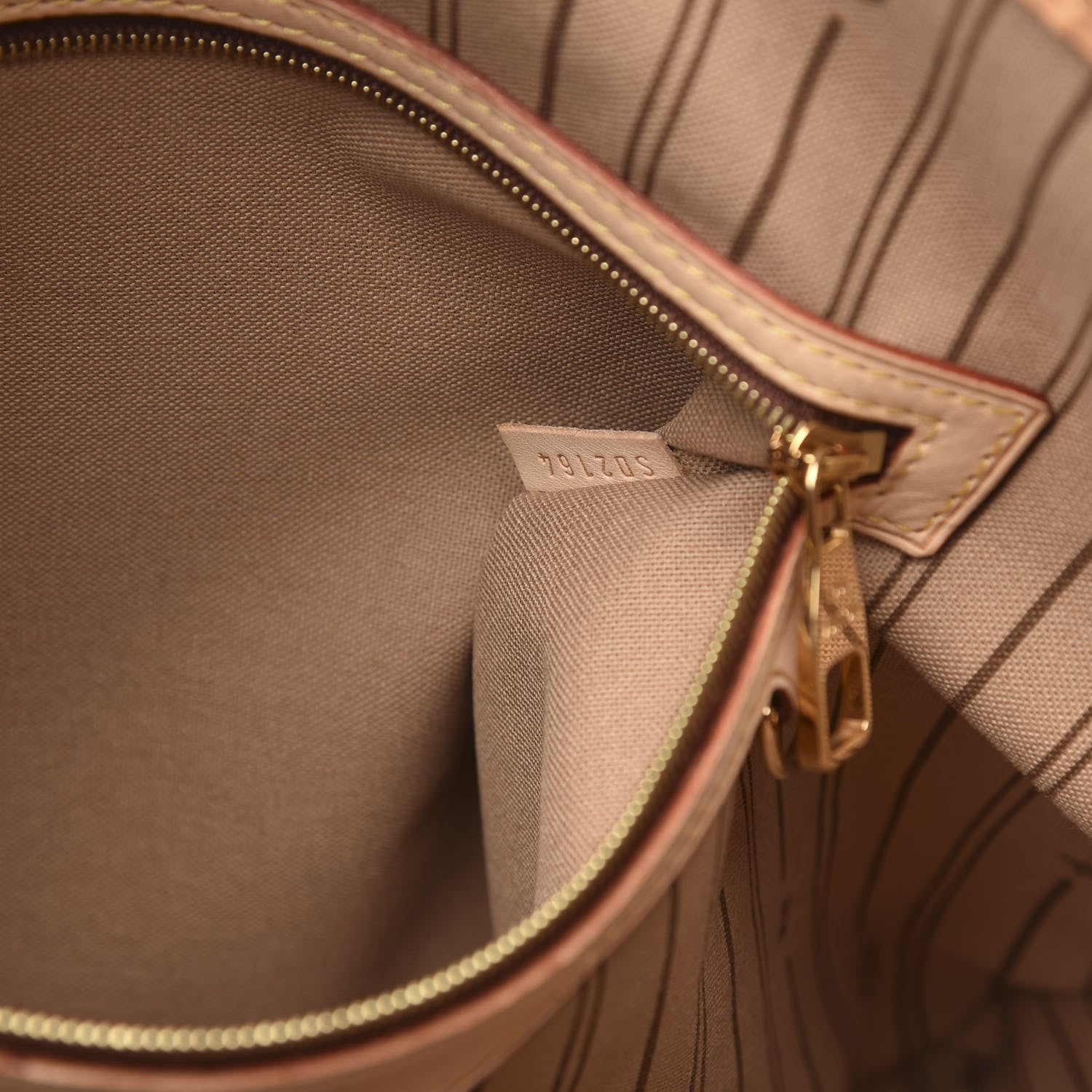 Louis Vuitton Monogram Delightful PM 7 of 13