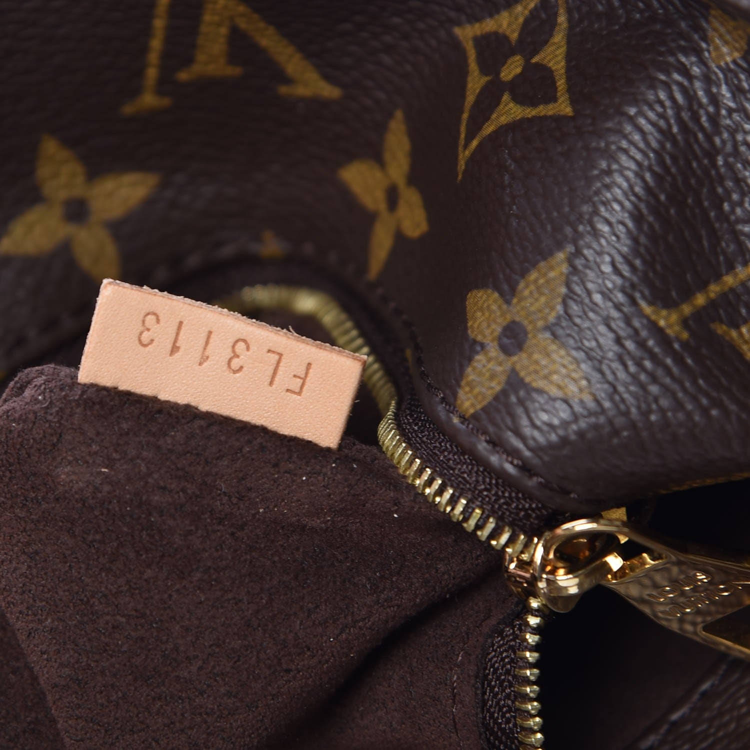 Louis Vuitton Monogram Metis 7 of 8
