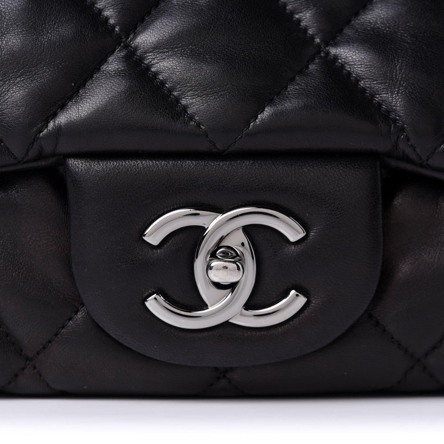 Lambskin Quilted Maxi Chanel 3 Flap Black