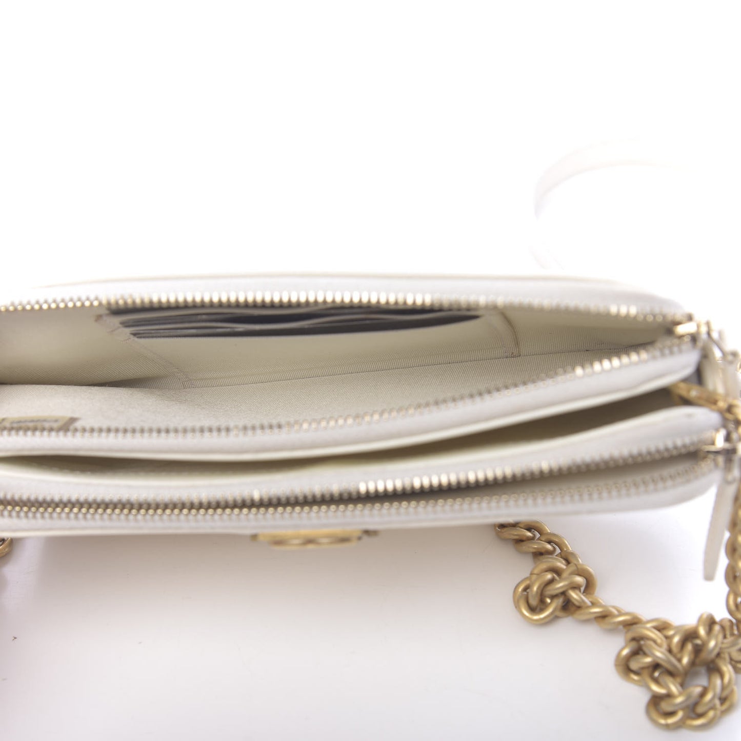 Caviar Quilted Small Boy Clutch With Chain White