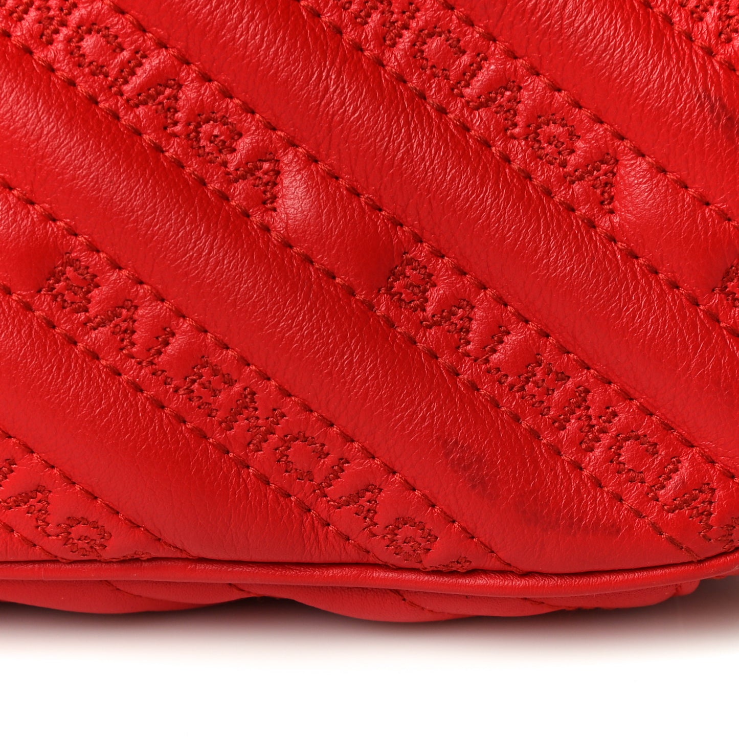 Calfskin Logo Matelasse Chain Strap Blanket Reporter XS Rouge Tango