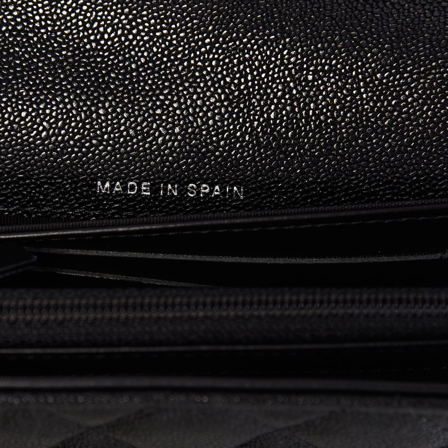 Caviar Quilted Medium Boy Flap Wallet Black