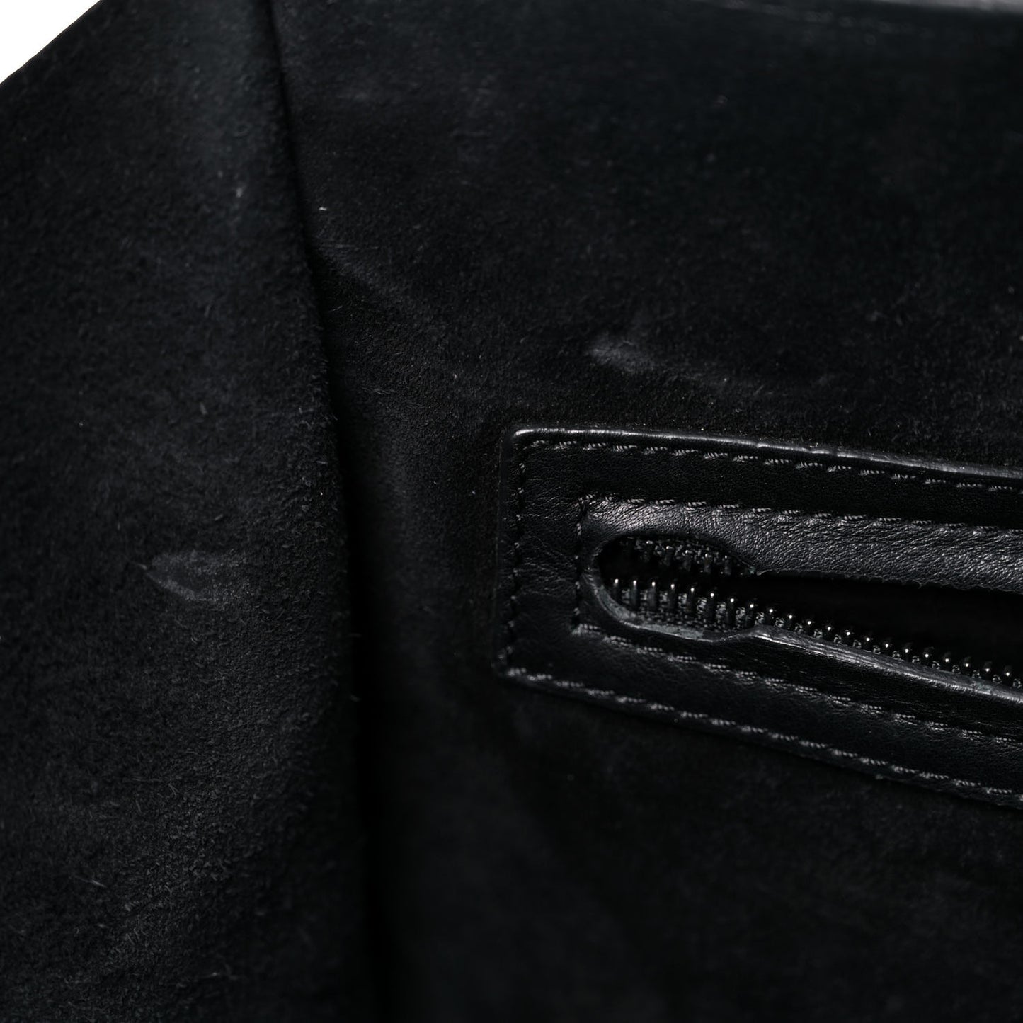 Supple Calfskin Medium Phantom Luggage Black
