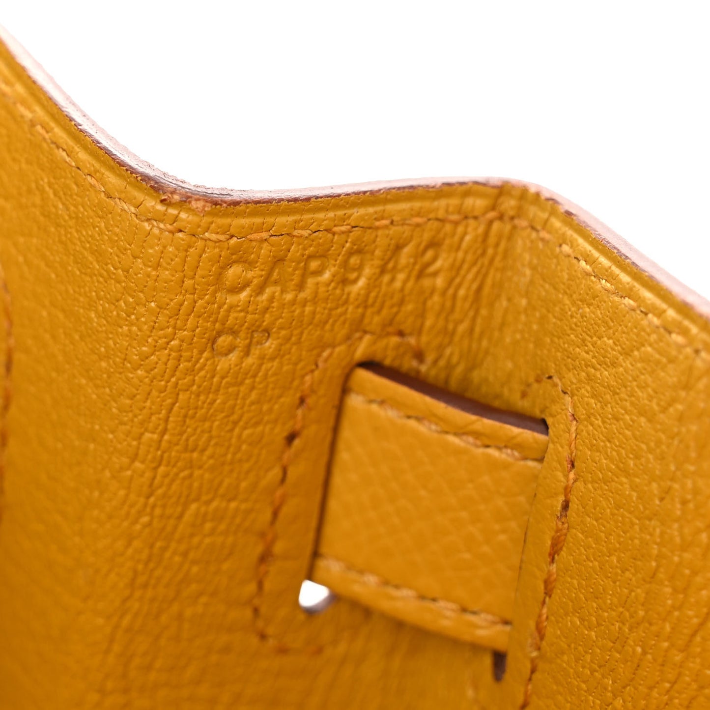 Epsom Kelly Sellier 28 Jaune Ambre