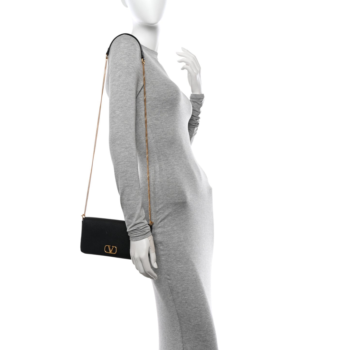 Grainy Calfskin Vlogo Pouch With Chain Black