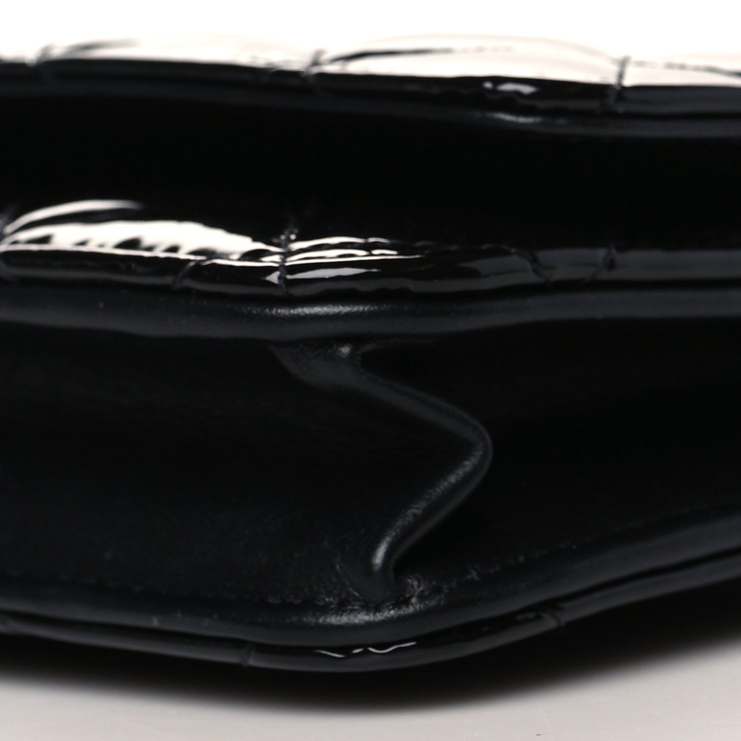 Patent Quilted Wallet On Chain WOC Black