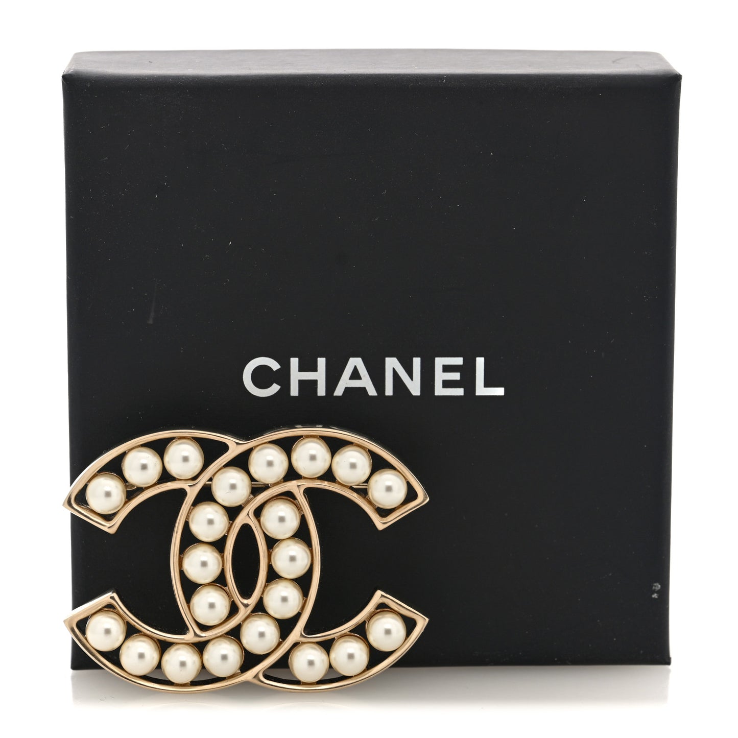 Pearl CC Brooch Light Gold