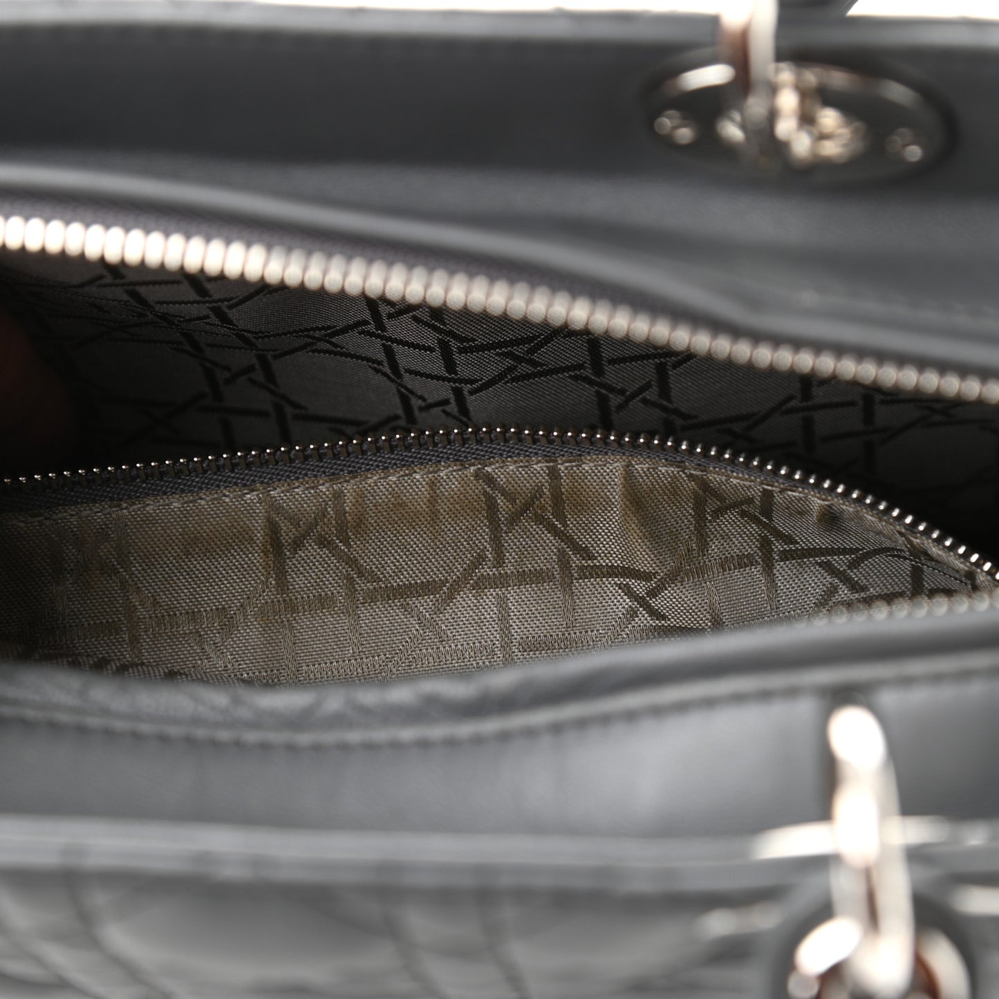 Lambskin Cannage Large Lady Dior Grey