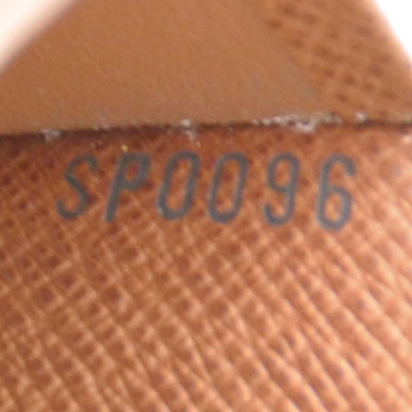 Monogram Medium Ring Agenda