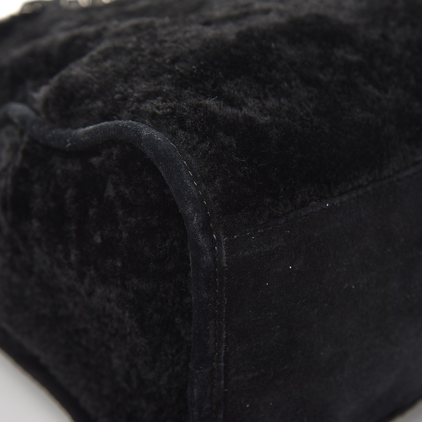 Shearling Suede Classic Hardware City Black