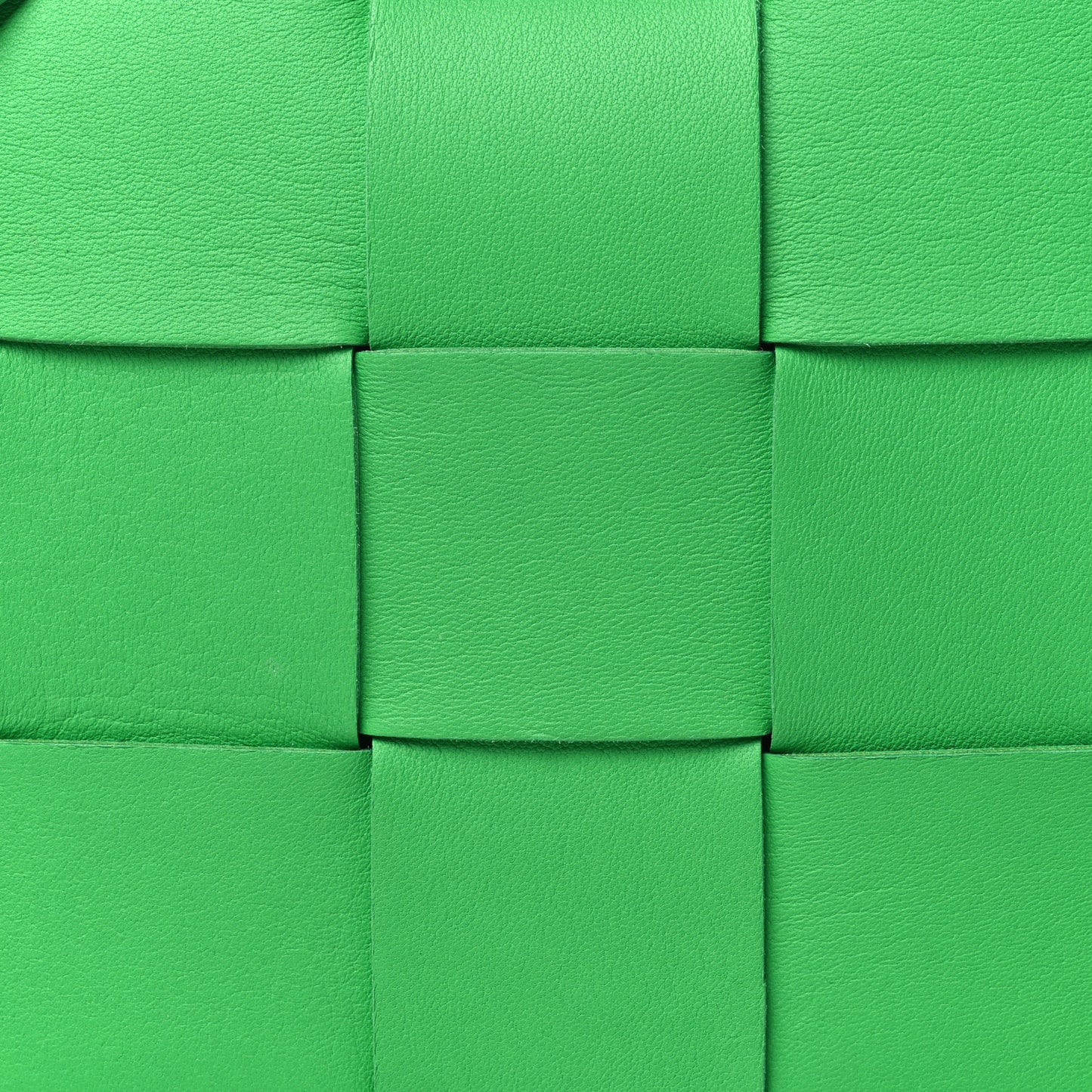 Lambskin Maxi Intrecciato Cassette Crossbody Bag Grass