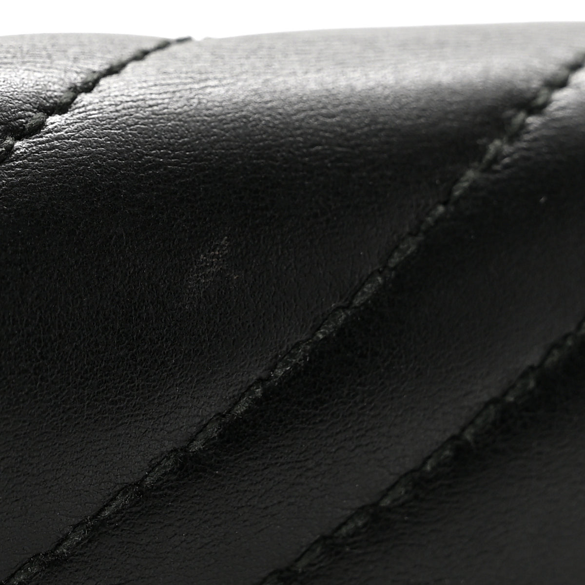 Calfskin Matelasse GG Marmont Continental Wallet Black