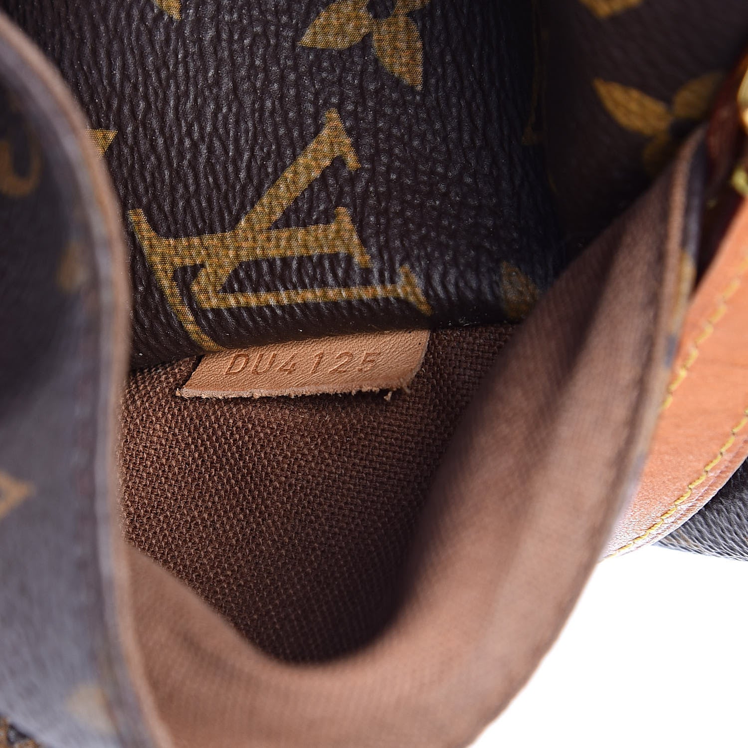 Louis Vuitton Monogram Totally PM 7 of 16