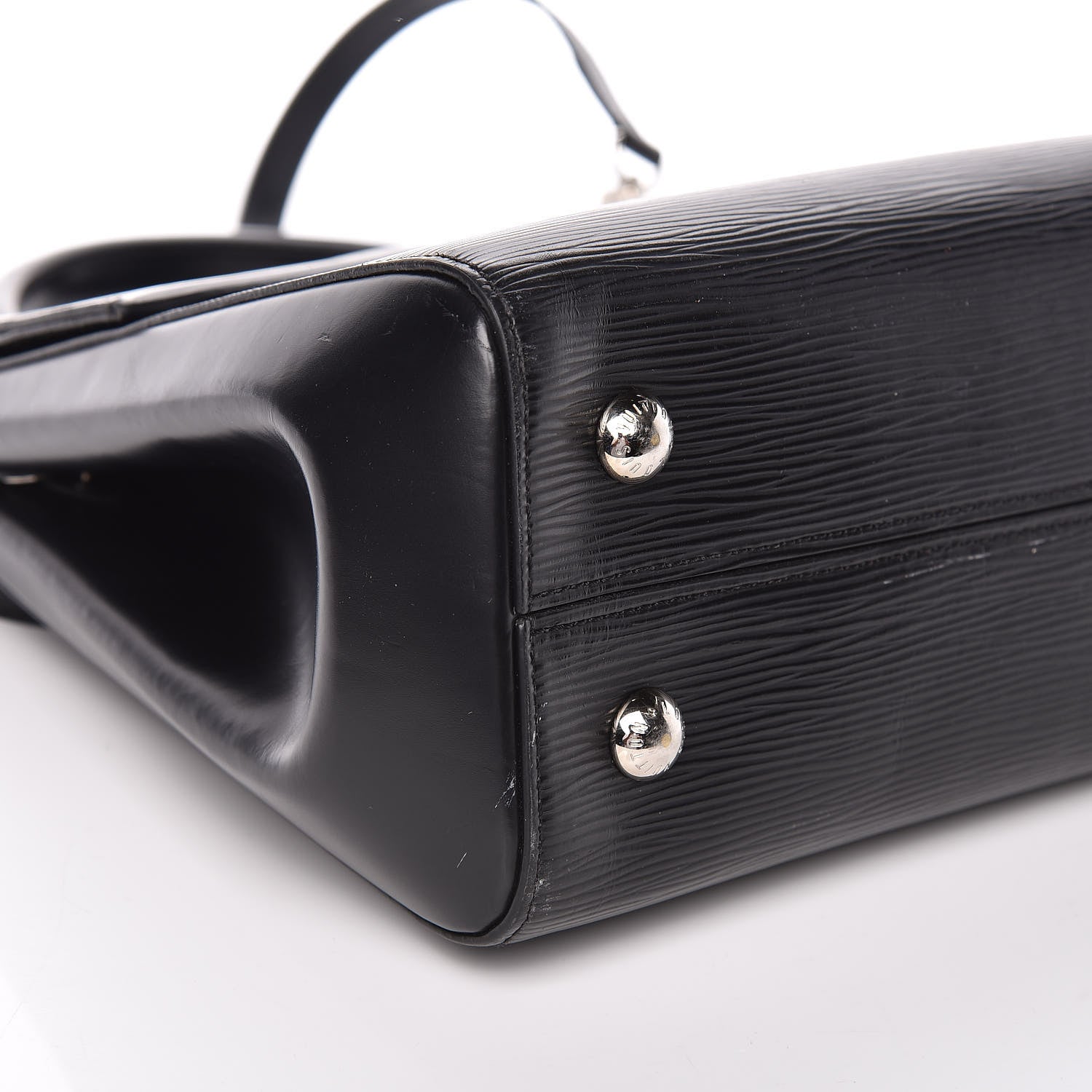 Louis Vuitton Epi Cluny MM Black 9 of 11