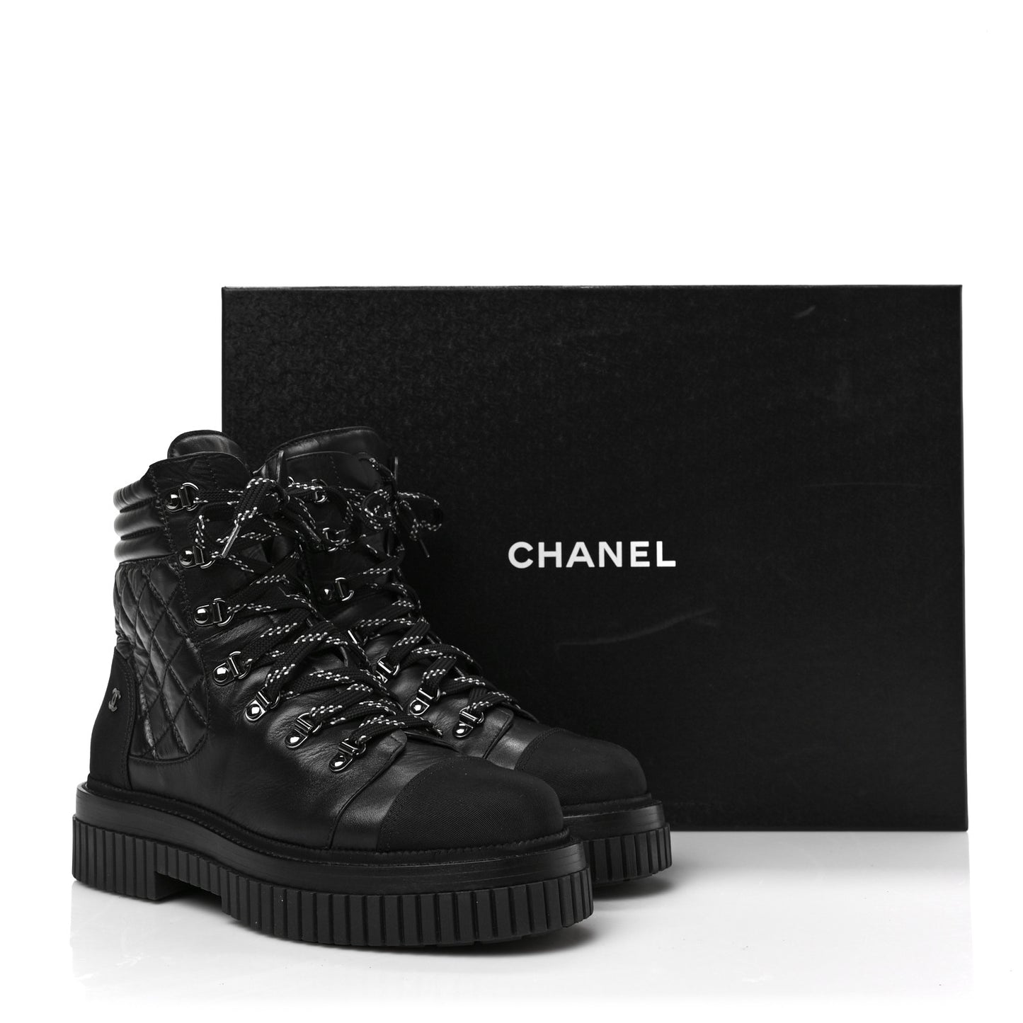 Calfskin Grosgrain Quilted Lace Up Boots 41 Black Grey
