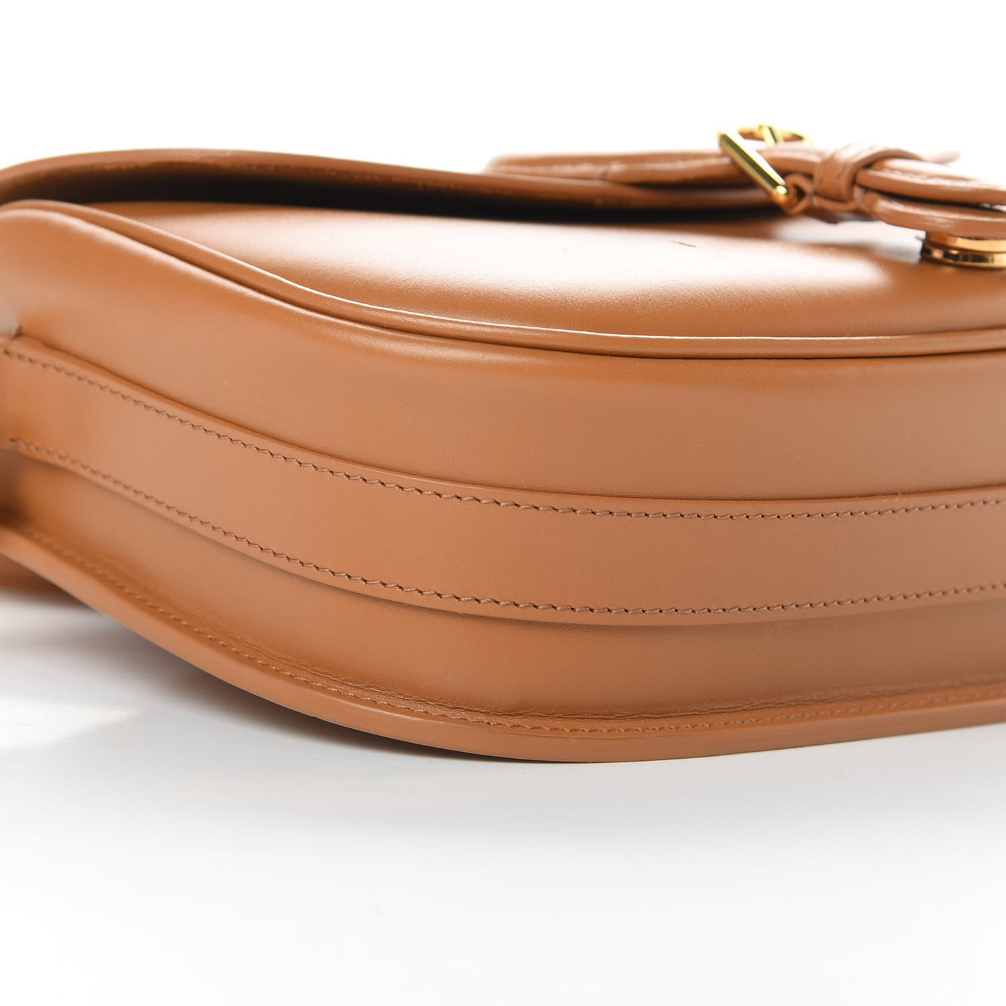 Box Calfskin Medium Bobby Flap Camel