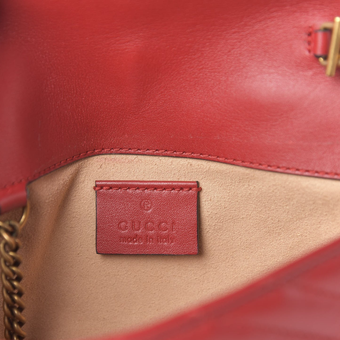 Calfskin Matelasse Super Mini GG Marmont Shoulder Bag Hibiscus Red