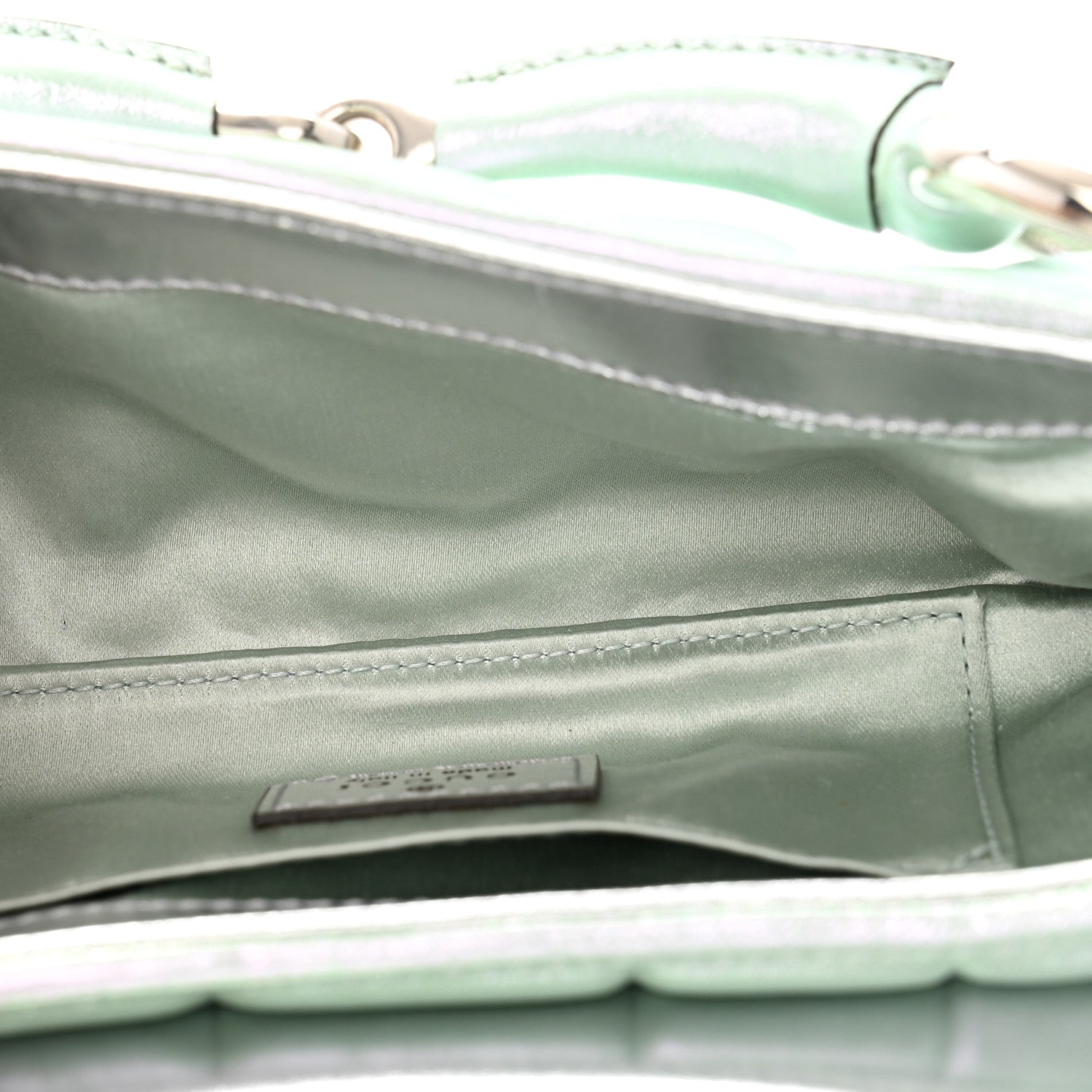 Gucci Iridescent Nappa Vertical Matelasse Small Maxi Horsebit Chain Shoulder Bag Iridescent Salvy Green 5 of 12