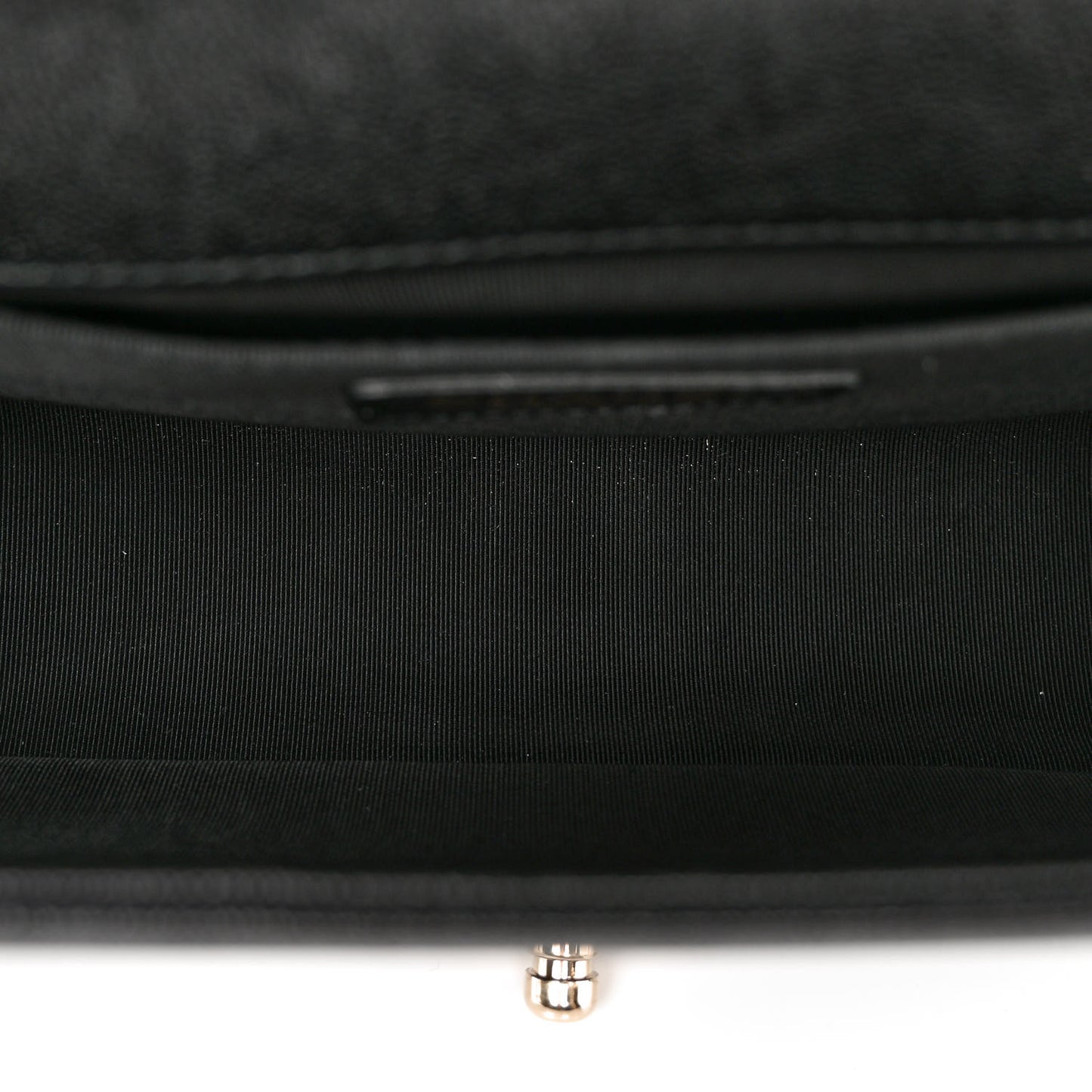 Caviar Chevron Quilted Medium Boy Flap Black