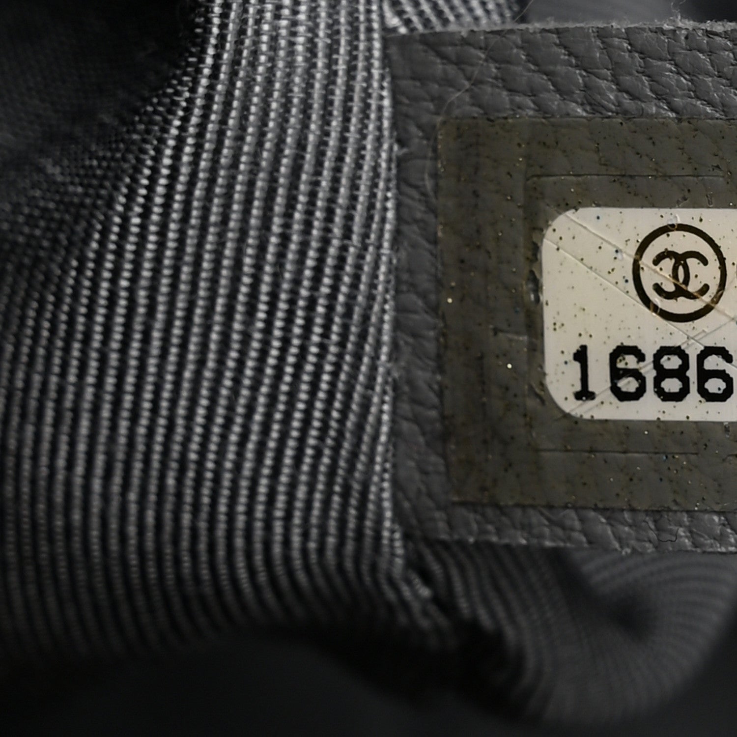 Chanel Distressed Glazed Caviar Quilted Large Elastic Tote Black 7 of 12