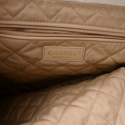 Chanel Shiny Calfskin Quilted Large Chanel 22 White 7 of 11