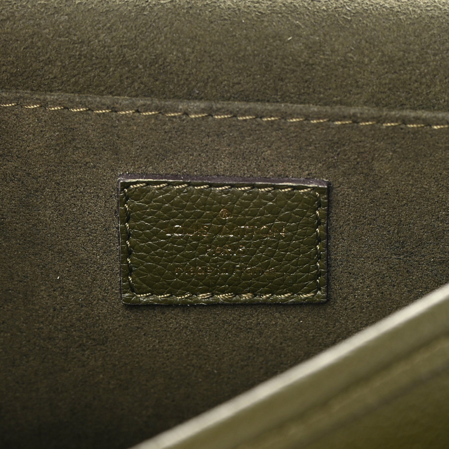 Grained Calfskin Lockme Chain Bag PM Kaki