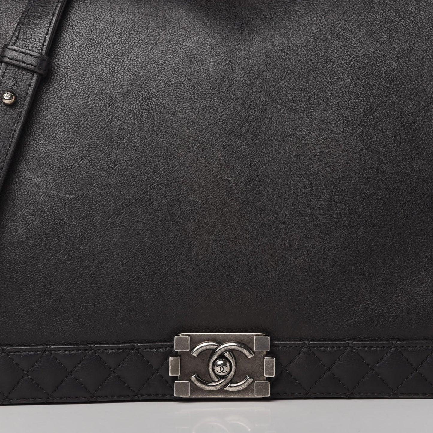 Calfskin Large Boy Reverso Flap Black