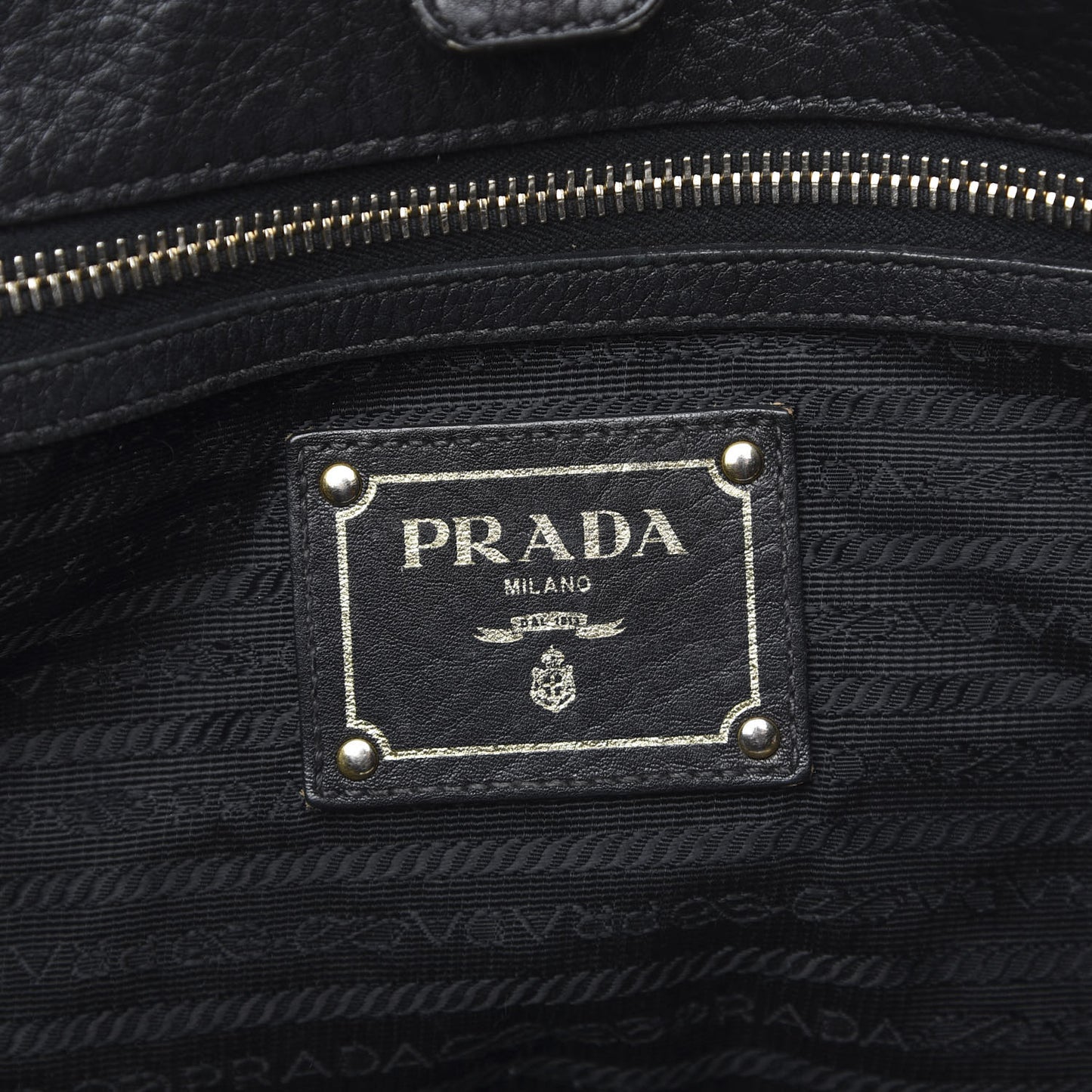 Vitello Daino Tote Black