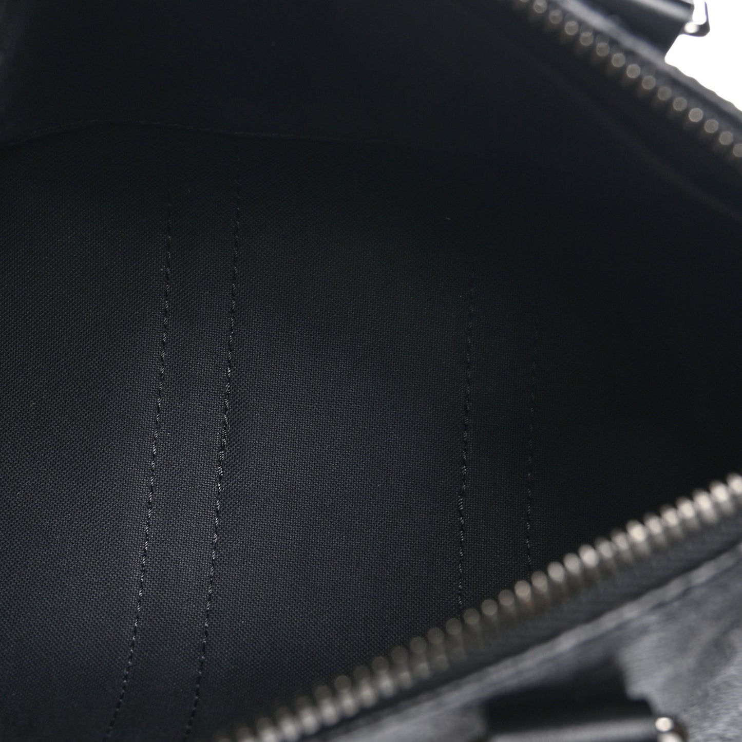 Reverse Monogram Eclipse Keepall Bandouliere 25