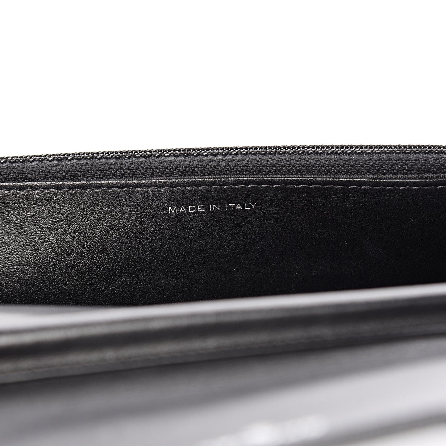 Caviar Quilted Boy Wallet On Chain WOC Black
