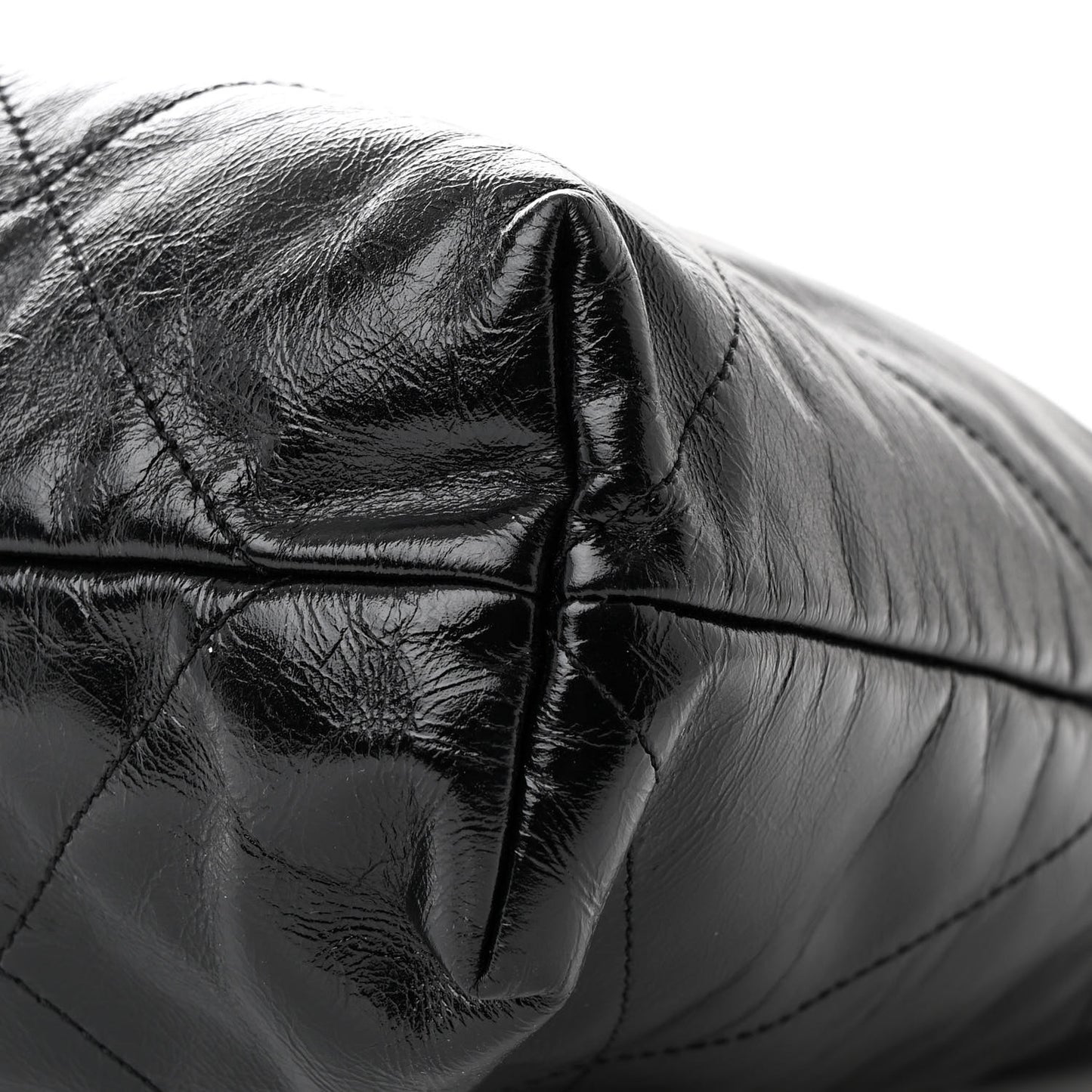 Glazed Calfskin Quilted Chanel 22 Black