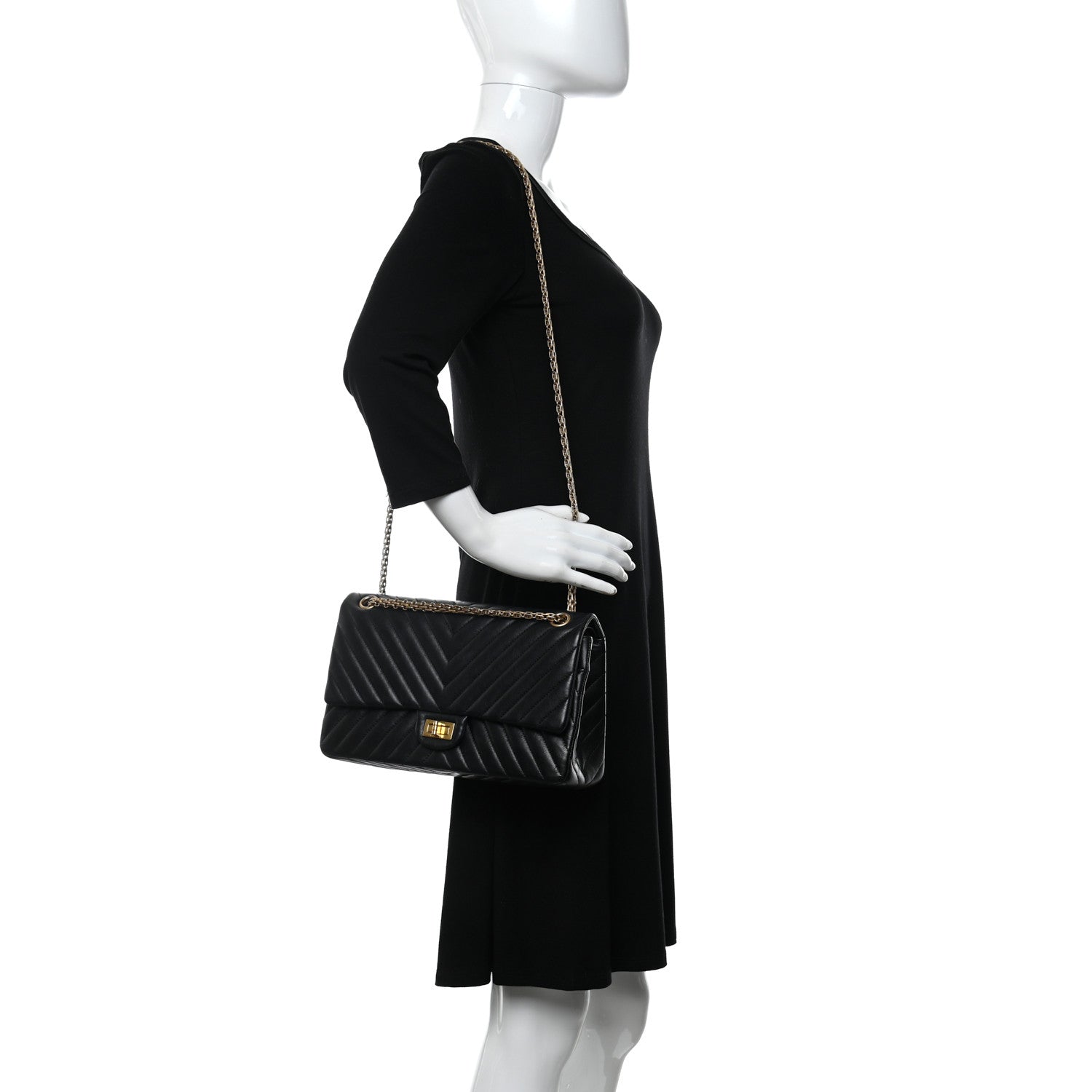 Chanel Sheepskin Chevron Quilted 2.55 Reissue 226 Flap Black 2 of 14