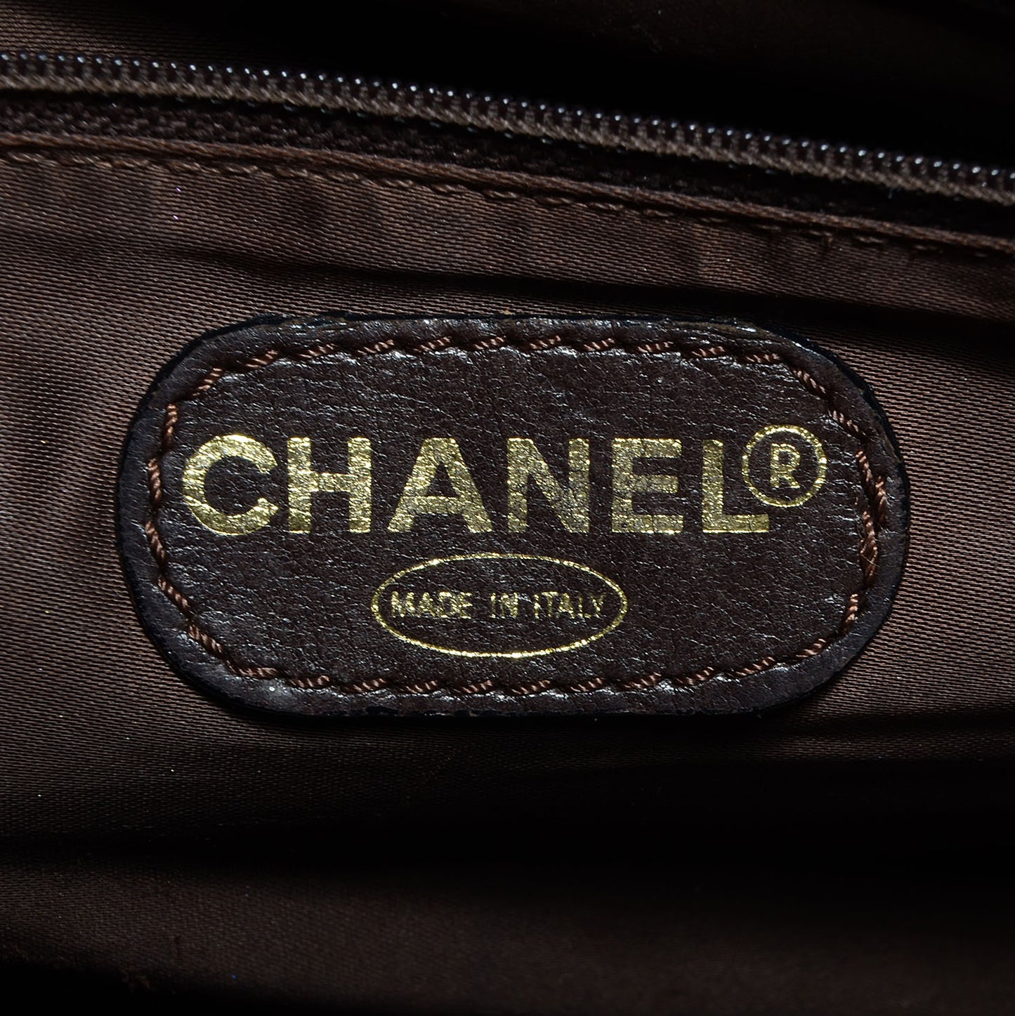 Caviar Shoulder Bag Dark Brown