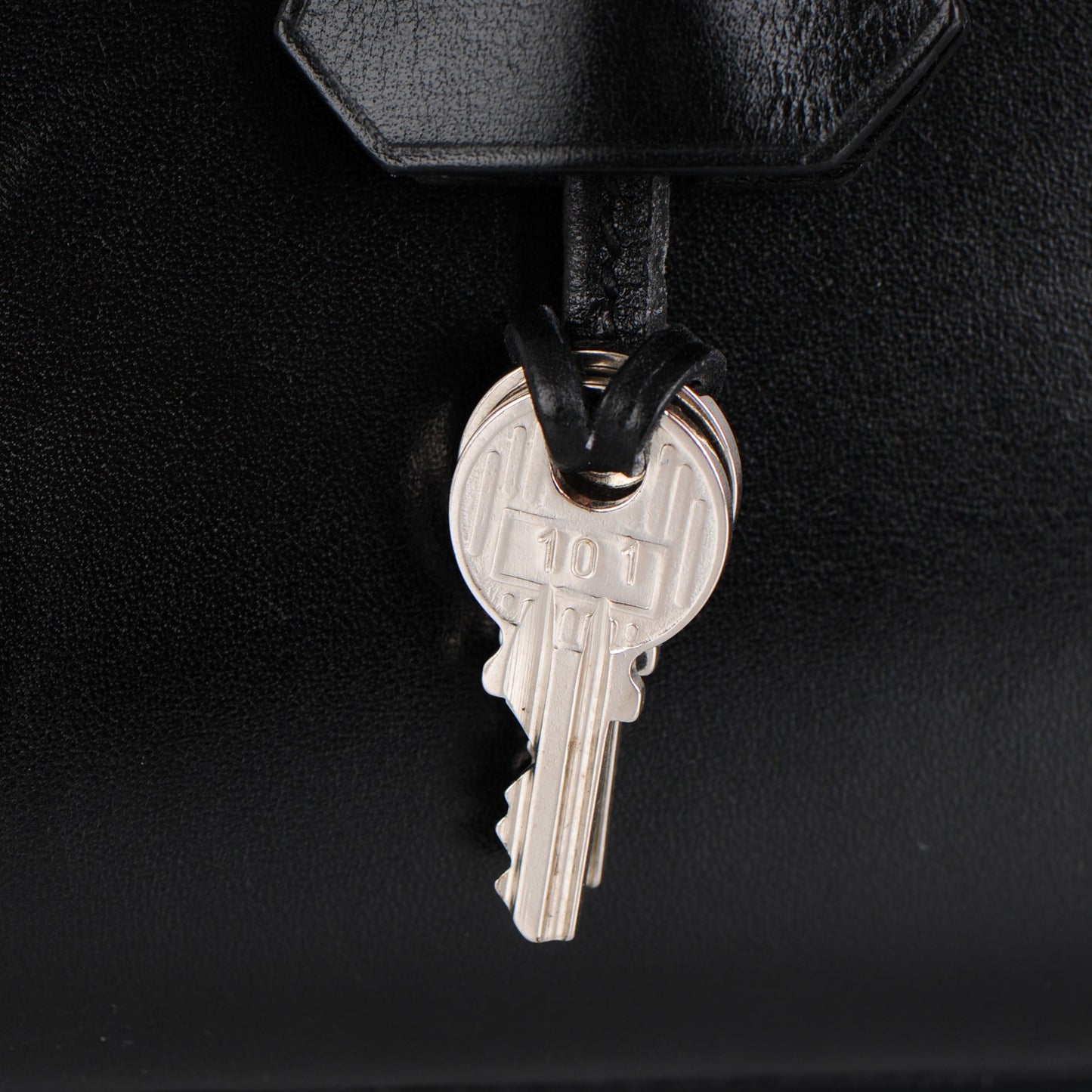 Box Kelly Sellier 28 Black