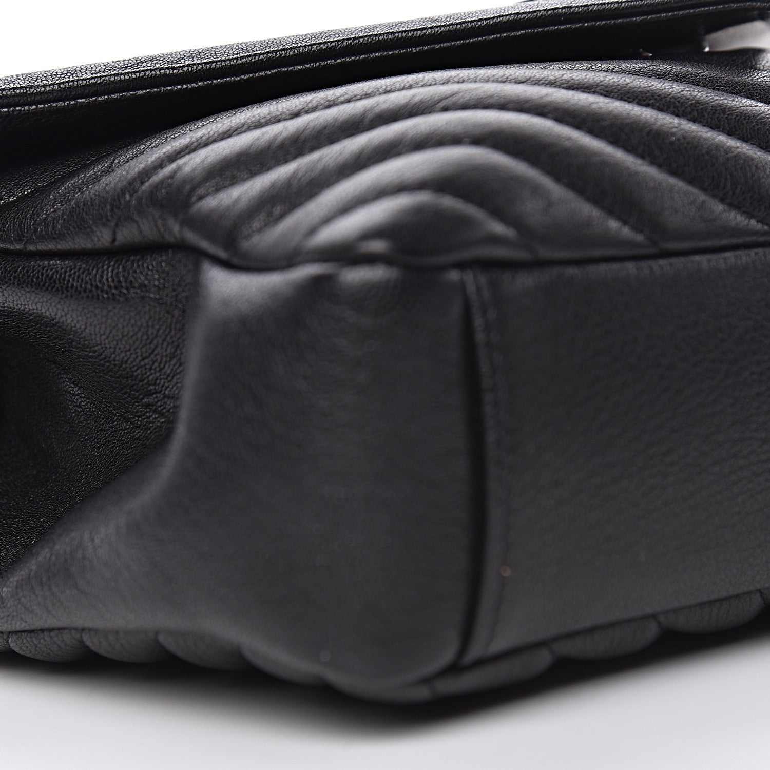 Saint Laurent Sheepskin Matelasse Chevron Monogram Medium College Bag Black 10 of 13