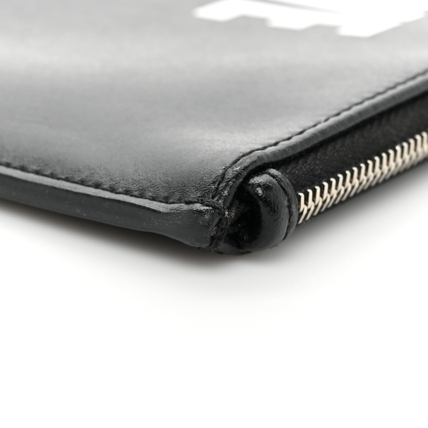 Calfskin I Feel Love Medium Pouch Black