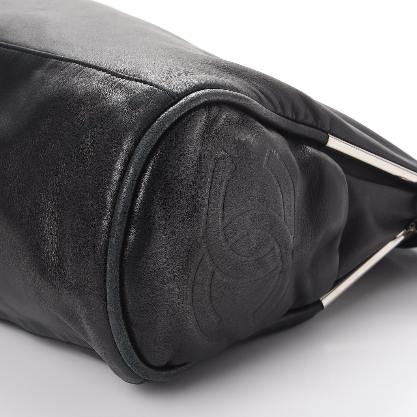 Lambskin Large Ultimate Soft Tote Black