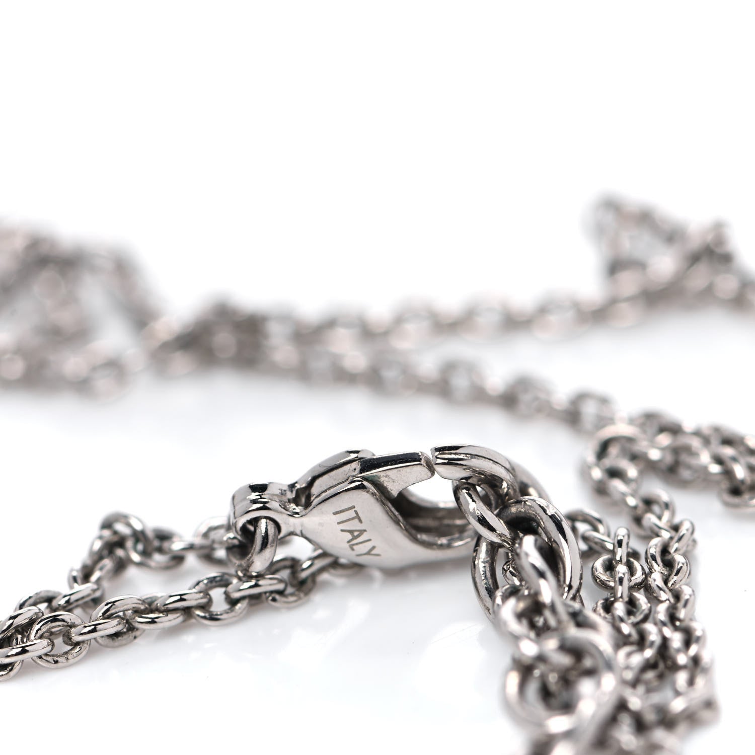 Louis Vuitton Essential V Necklace Silver 4 of 4