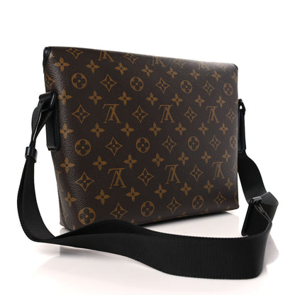 Louis Vuitton Monogram Macassar Magnetic Messenger 3 of 8