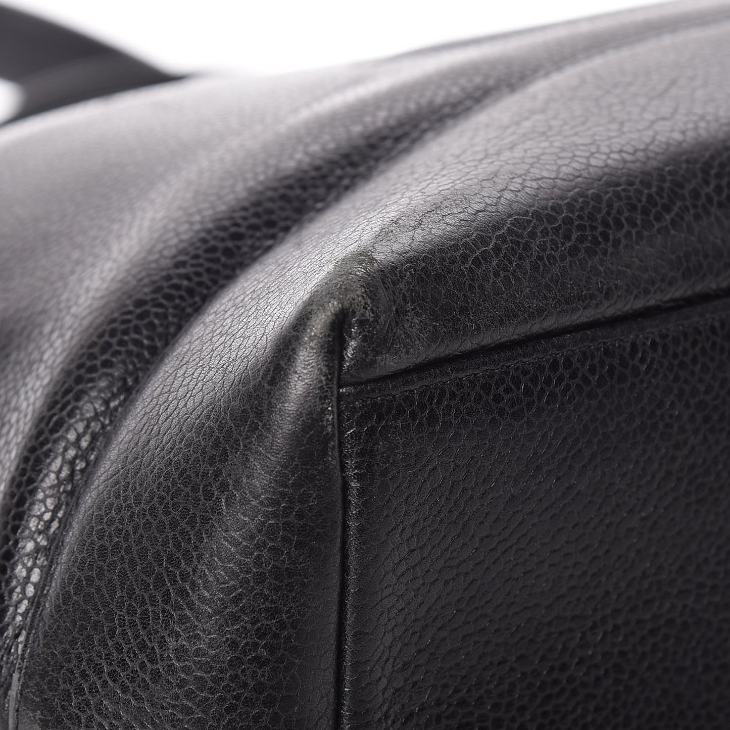 Caviar CC Shoulder Bag Black