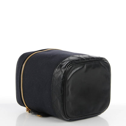 Chanel Lambskin Canvas Vanity Cosmetic Case Black 4 of 8